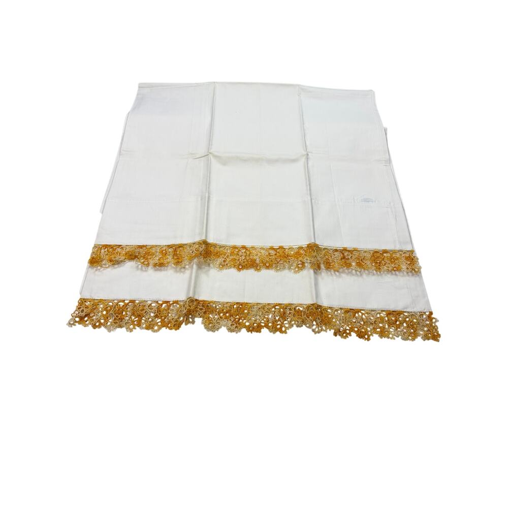 VTG 2 orange ombre crochet decorative edge pillowcases. standard size